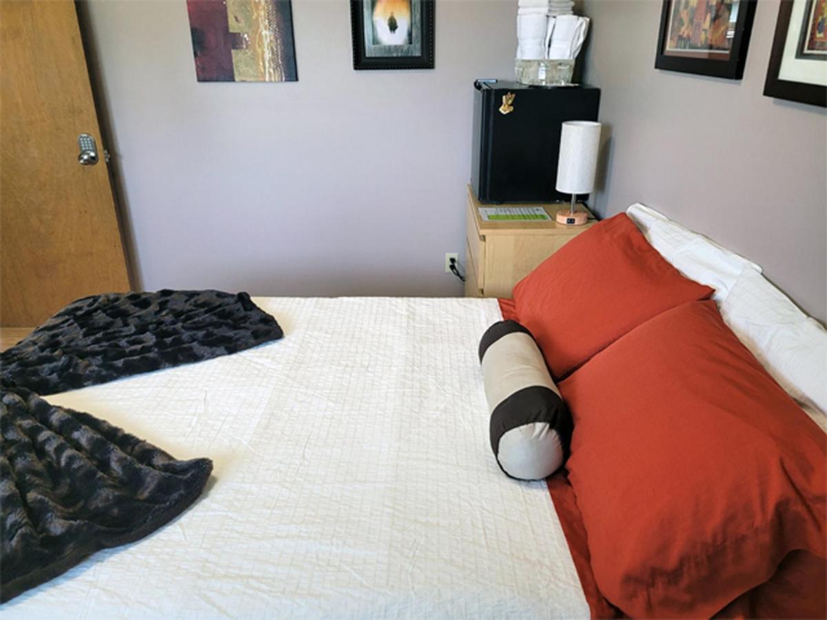 The Dewberry Homestay B&B Edmonton Kültér fotó